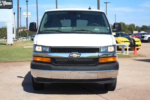 Summit White 2025 Chevrolet Express 3500 LT