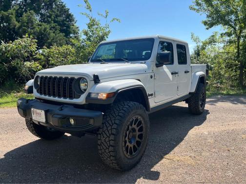 2025 Jeep Gladiator Sport