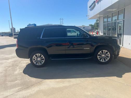 2017 GMC Yukon SLT