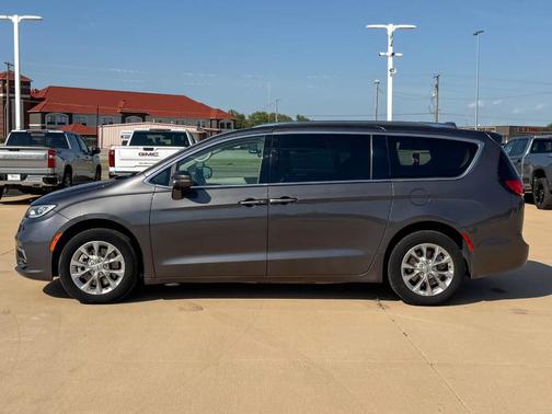 2021 Chrysler Pacifica Touring-L