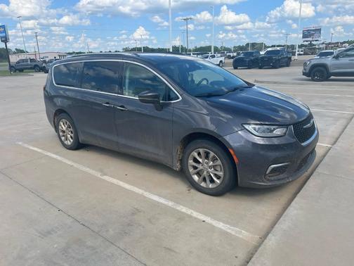 2021 Chrysler Pacifica Touring-L