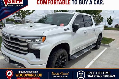 Iridescent Pearl Tricoat 2023 Chevrolet Silverado 1500 High Country