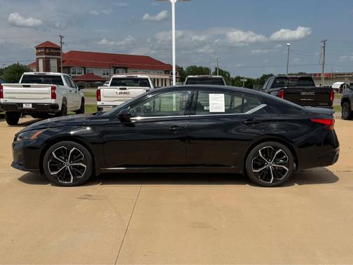 2023 Nissan Altima 2.5 SR