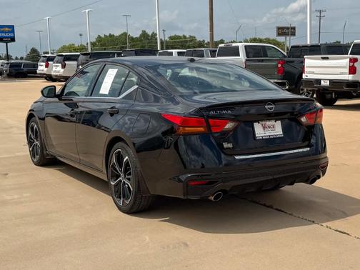 2023 Nissan Altima 2.5 SR