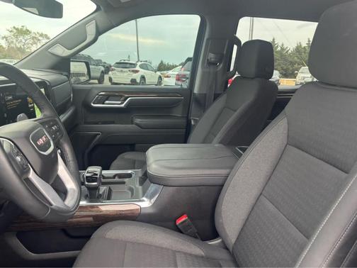 Onyx Black 2025 GMC Sierra 1500 Elevation