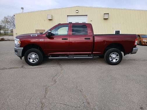 Delmonico Red Pearlcoat 2023 RAM 2500 Tradesman