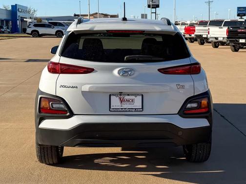 2020 Hyundai KONA SEL