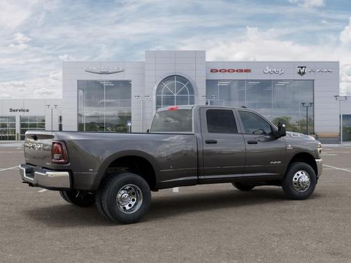 Granite Crystal Clearcoat Metallic 2027 RAM 3500 Big Horn