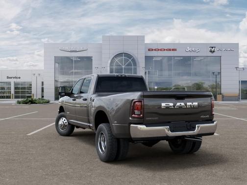 Granite Crystal Clearcoat Metallic 2027 RAM 3500 Big Horn