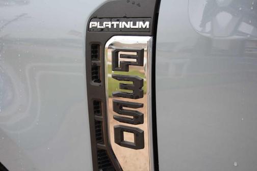 2026 Ford F-350 Platinum