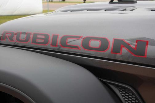 Granite Crystal Clearcoat Metallic 2026 Jeep Wrangler Rubicon