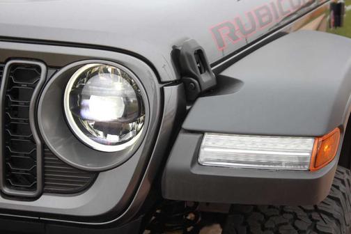 Granite Crystal Clearcoat Metallic 2026 Jeep Wrangler Rubicon