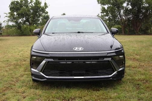 Black 2025 Hyundai SONATA SEL