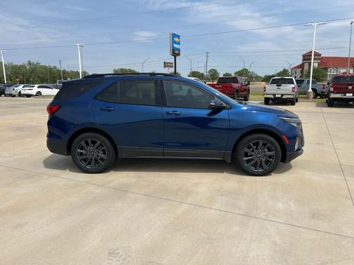 Blue Glow Metallic 2023 Chevrolet Equinox RS