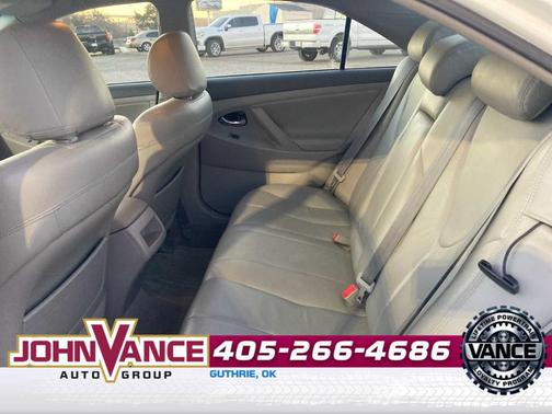 2010 Toyota Camry LE