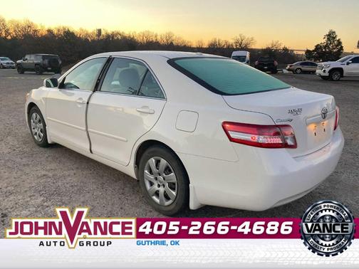 2010 Toyota Camry LE