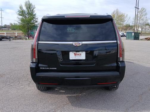 2020 Cadillac Escalade Platinum