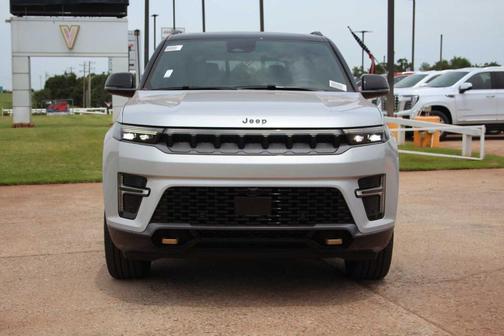 Silver Zynith 2026 Jeep Grand Wagoneer 85TH ANNIVERSARY