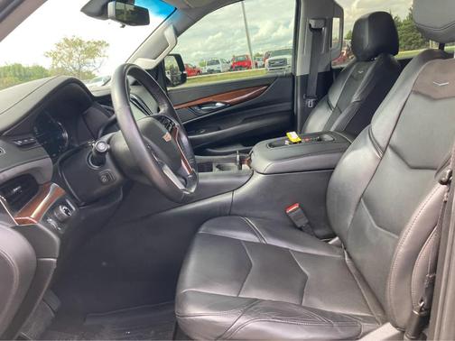 2019 Cadillac Escalade ESV Luxury