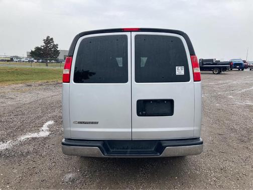 2017 Chevrolet Express 3500 LT