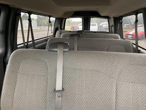 2017 Chevrolet Express 3500 LT