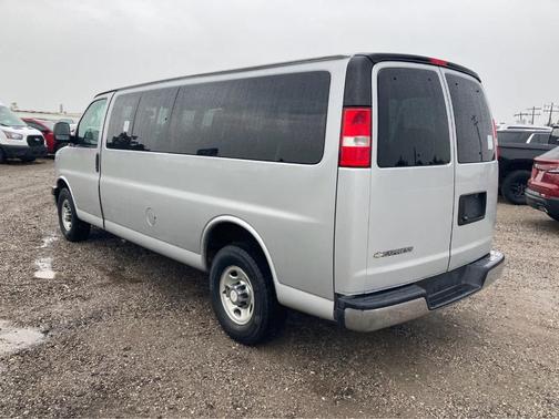 2017 Chevrolet Express 3500 LT