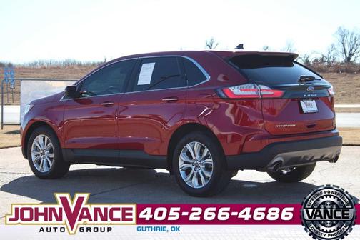 2022 Ford Edge Titanium