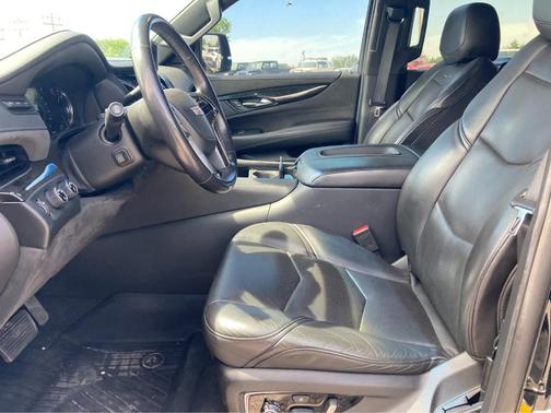2019 Cadillac Escalade Platinum