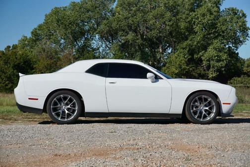 White Knuckle Clearcoat 2022 Dodge Challenger GT