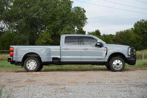 Glacier Gray Metallic 2025 Ford F-350 Lariat Super Duty