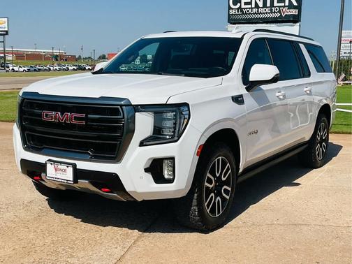 2021 GMC Yukon XL AT4