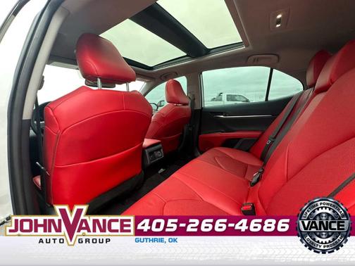 Wind Chill Pearl / Midnight Black Metallic 2022 Toyota Camry XSE V6