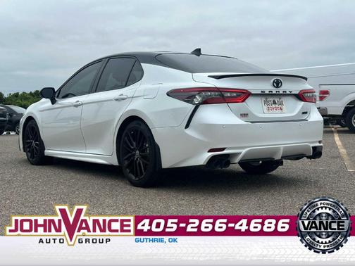 Wind Chill Pearl / Midnight Black Metallic 2022 Toyota Camry XSE V6
