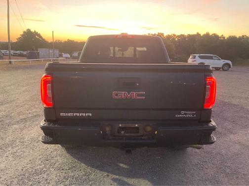 2017 GMC Sierra 1500 Denali
