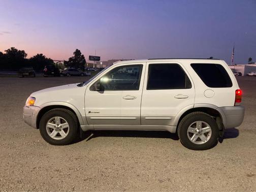2005 Ford Escape Hybrid 