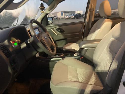 2005 Ford Escape Hybrid 