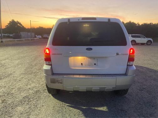 2005 Ford Escape Hybrid 