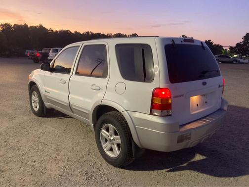 2005 Ford Escape Hybrid 