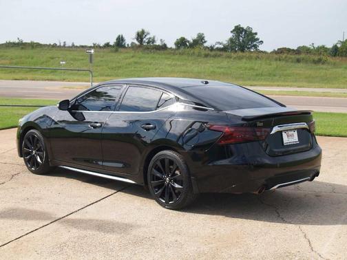 2017 Nissan Maxima 3.5 SR
