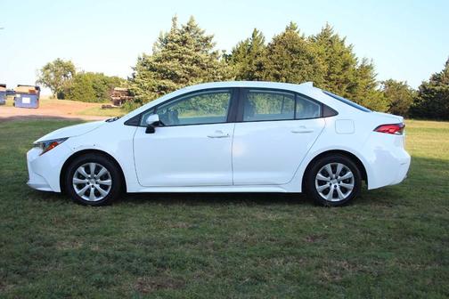 White 2022 Toyota Corolla LE