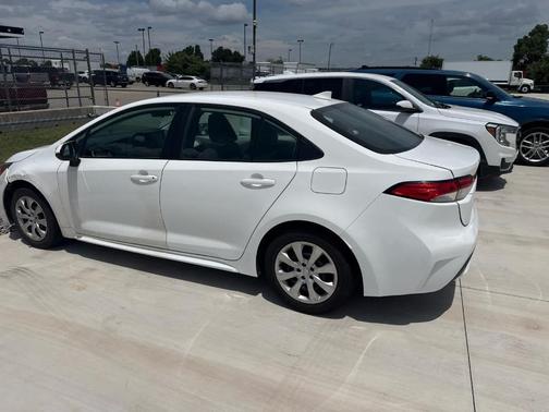 White 2022 Toyota Corolla LE