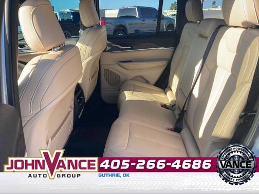Silver Zynith 2025 Jeep Grand Cherokee Limited