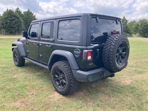 Black Clearcoat 2022 Jeep Wrangler Unlimited Sport