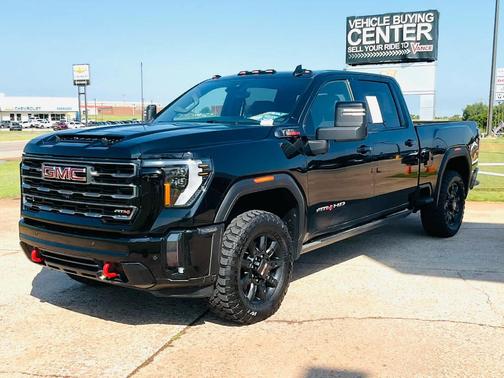 2024 GMC Sierra 2500 AT4