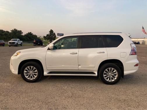 2017 Lexus GX 460 Base