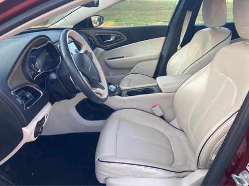 2015 Chrysler 200 C