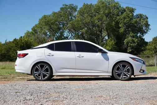 Aspen White 2023 Nissan Sentra SR