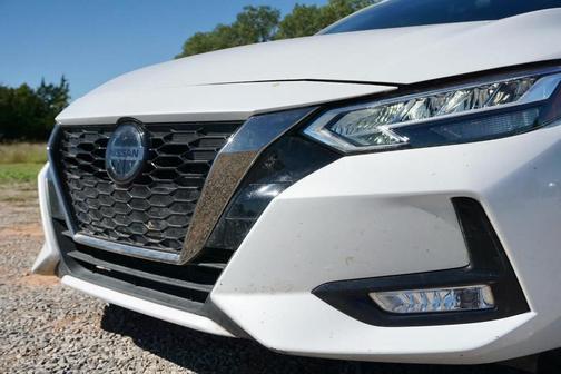 Aspen White 2023 Nissan Sentra SR