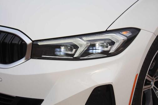 Alpine White 2024 BMW 330 i