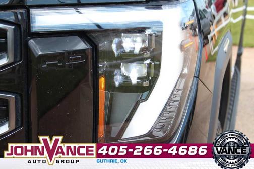 Onyx Black 2024 GMC Sierra 2500 AT4
